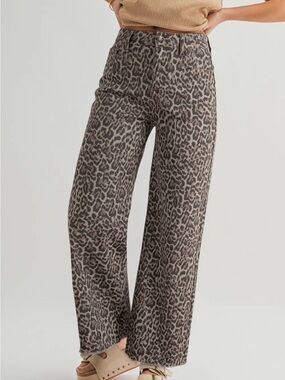 Leopard Print Wide-Leg Pants - Taupe